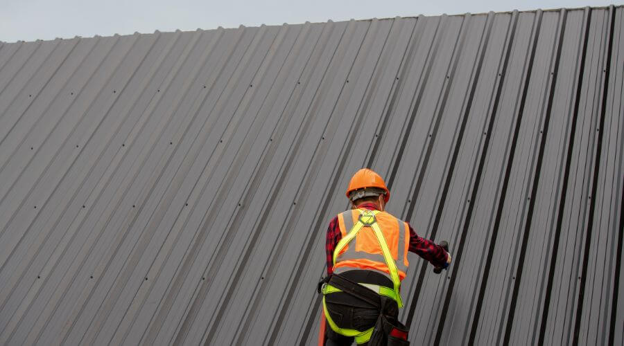 Professional gutter cleaning in Andrews Air Force Base, MD